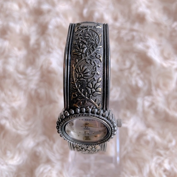 Kim Roger’s Silvertone Floral Design Bangle Watch - Picture 3 of 6